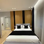 4 Otel
