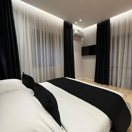 Hotel 4 Tirana