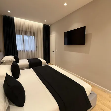 4 Hotel Tirana